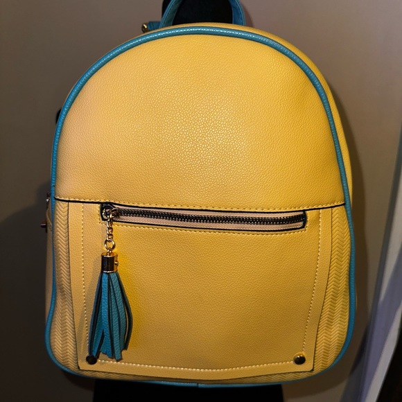 UEC MONTANA WEST Backpack Purse Anti-Theft Backpack with secured zipper & tassel - Picture 2 of 16